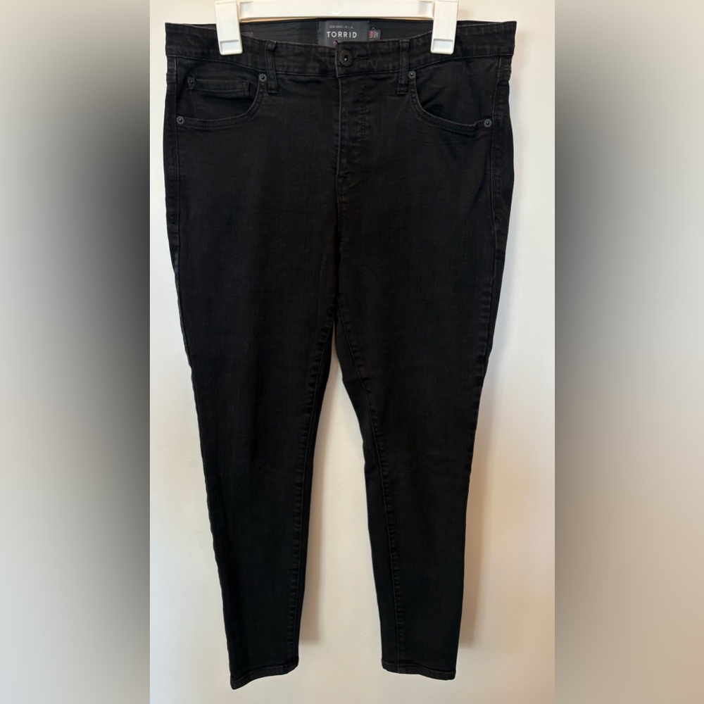 Torrid black jeans size 14